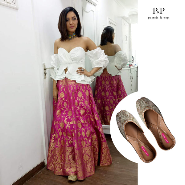 Silver Jutti with Zari Work