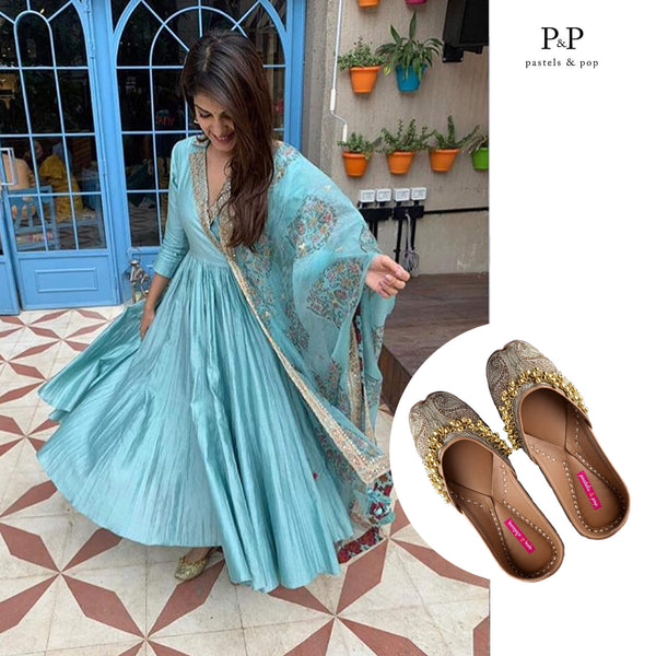 Rhea Chakraborty designer juttis